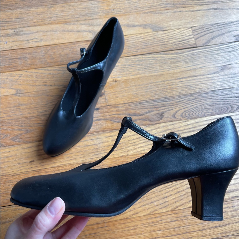NEW Capezio Mary Jane T Strap Leather Black Dance Shoes Size 12 NWOT